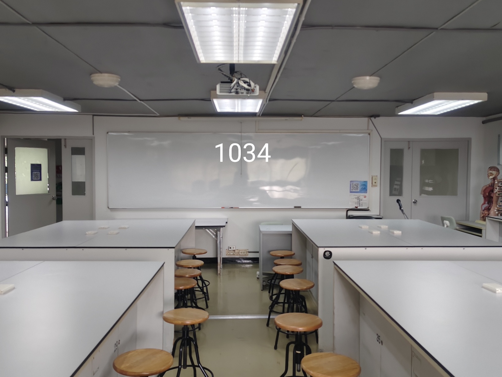 1034
